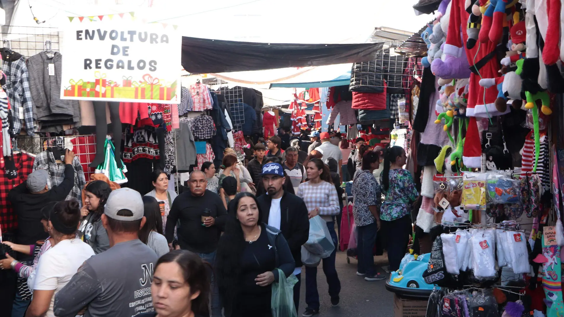 15-12-2024-Tianguis Navideño Parque el Mundito-Carlos Villalba (10)